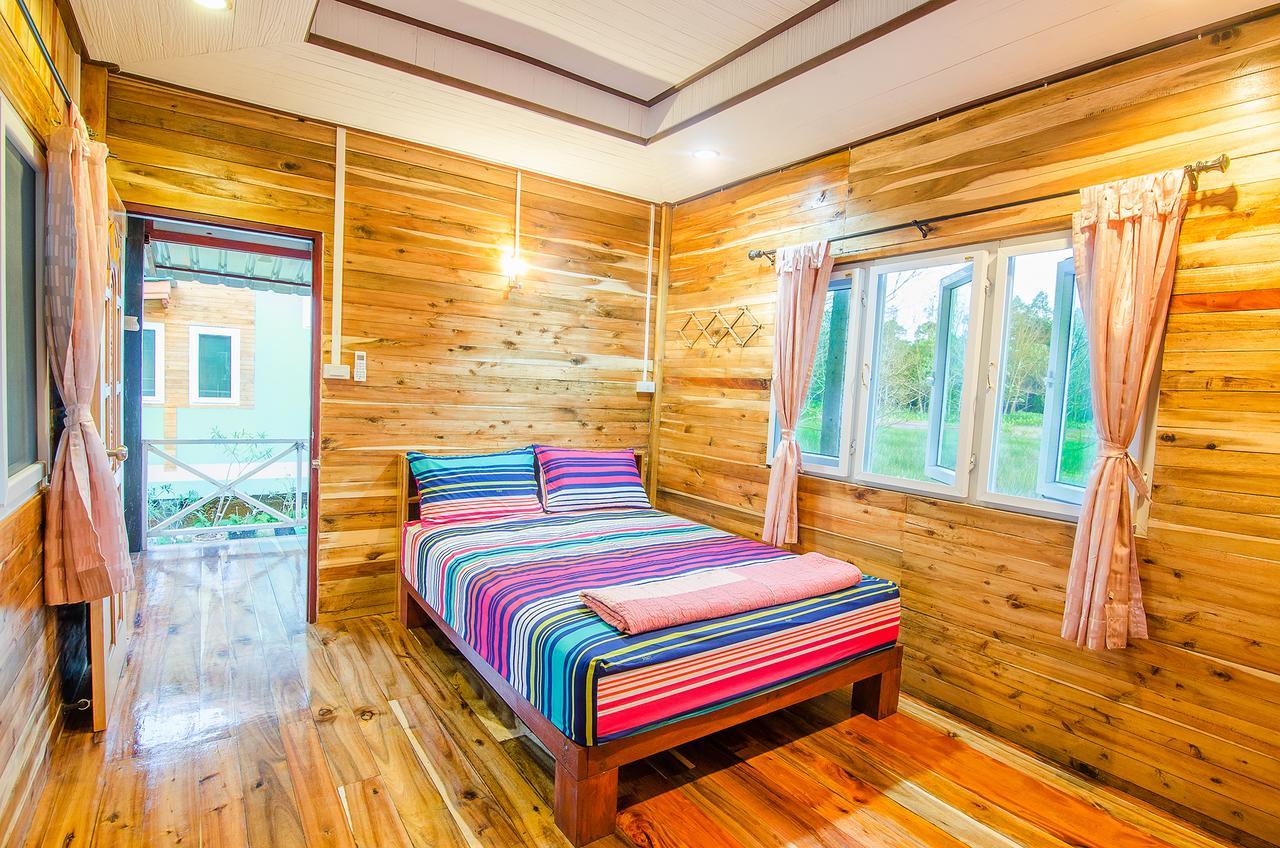 צ'ומפון Ariya Garden Home מראה חיצוני תמונה